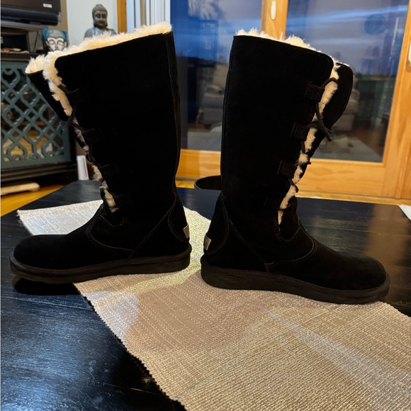 UGG Whitley lace up boots black  39 or 8.5 - Picture 9 of 15